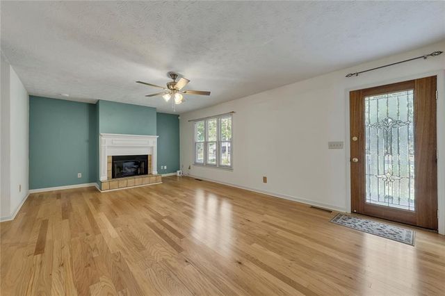 3801 Allyn Drive NW, Kennesaw, GA 30152