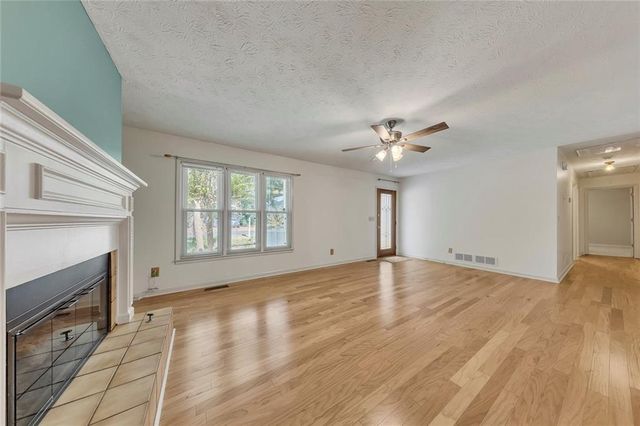 3801 Allyn Drive NW, Kennesaw, GA 30152