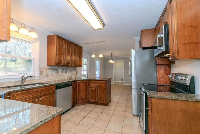 3336 Rae Place, Lawrenceville, GA 30044