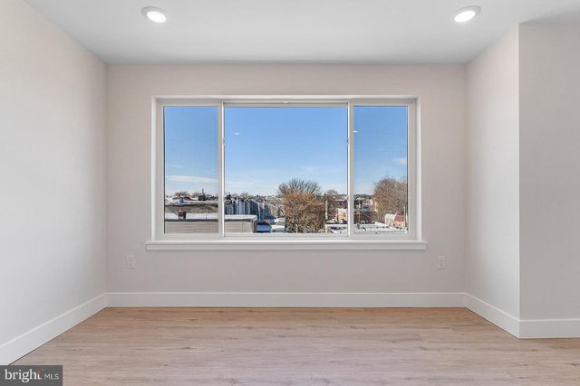2845 W DIAMOND ST, Philadelphia, PA 19121