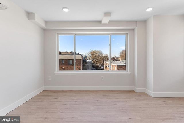 2845 W DIAMOND ST, Philadelphia, PA 19121