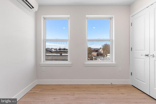2845 W DIAMOND ST, Philadelphia, PA 19121
