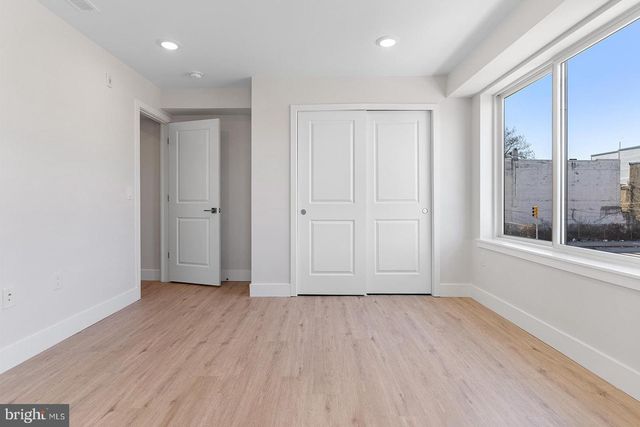 2845 W DIAMOND ST, Philadelphia, PA 19121