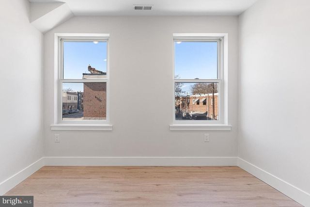 2845 W DIAMOND ST, Philadelphia, PA 19121