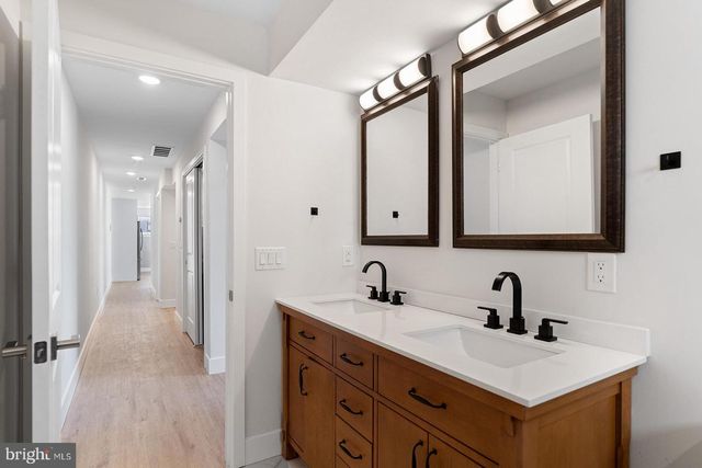 2845 W DIAMOND ST, Philadelphia, PA 19121