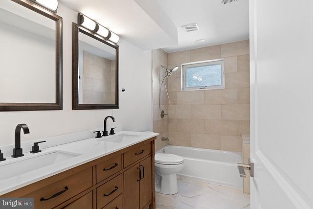 2845 W DIAMOND ST, Philadelphia, PA 19121