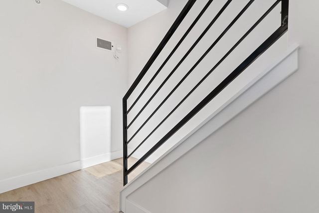 2845 W DIAMOND ST, Philadelphia, PA 19121