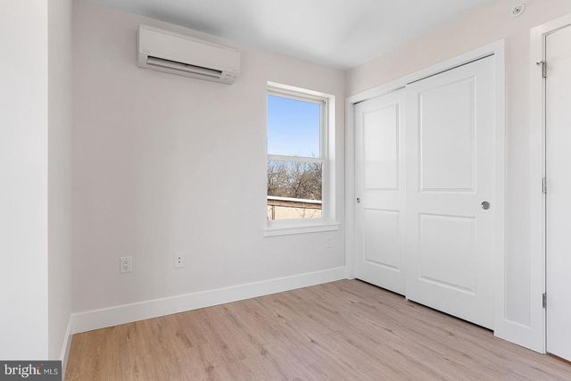 2845 W DIAMOND ST, Philadelphia, PA 19121