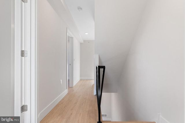 2845 W DIAMOND ST, Philadelphia, PA 19121