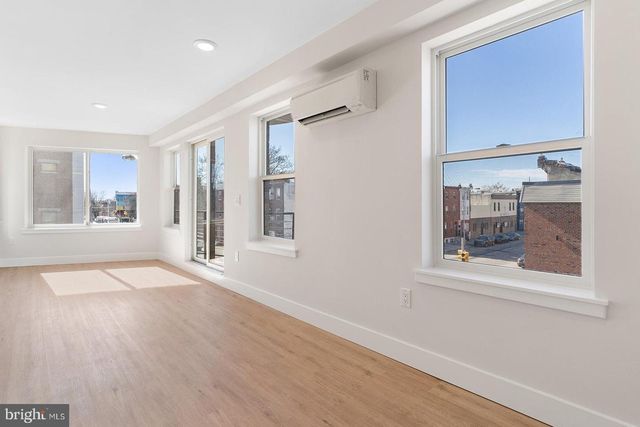 2845 W DIAMOND ST, Philadelphia, PA 19121