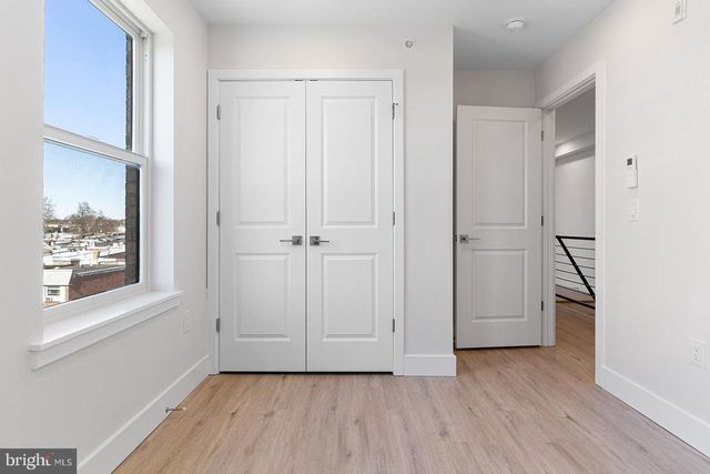 2845 W DIAMOND ST, Philadelphia, PA 19121
