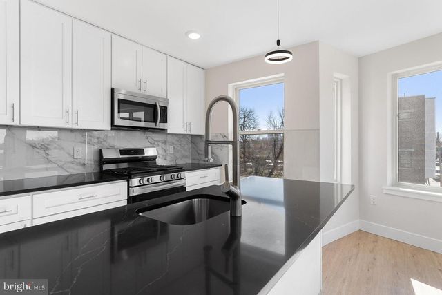 2845 W DIAMOND ST, Philadelphia, PA 19121