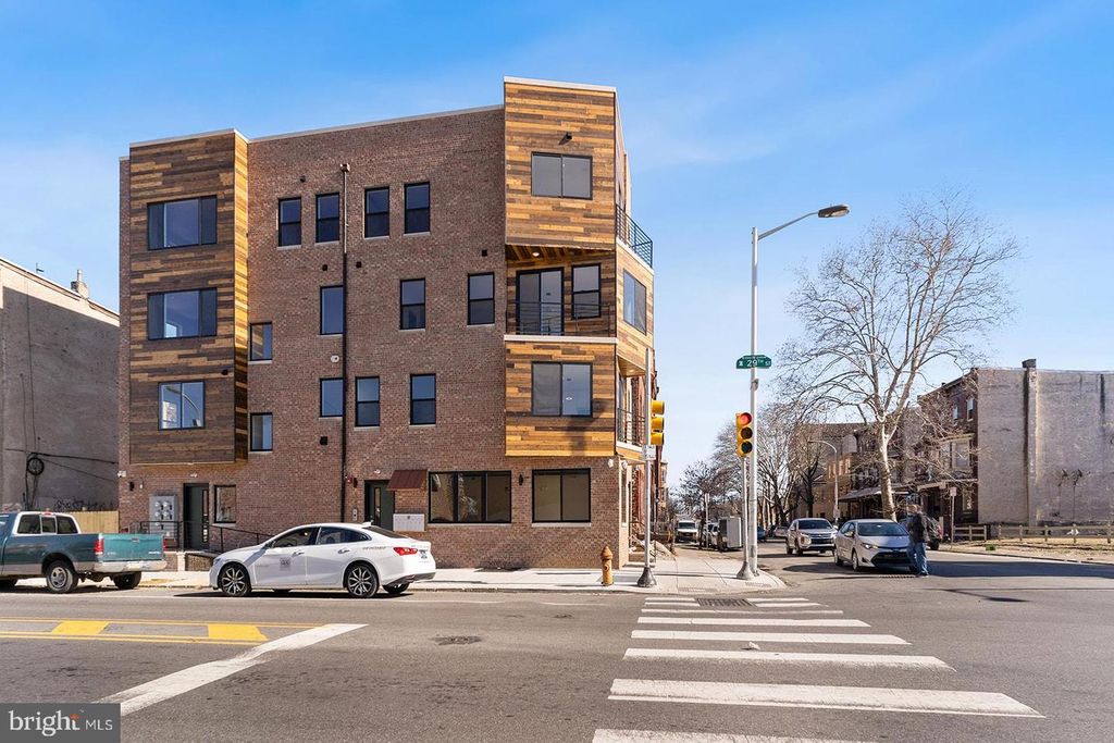 2845 W DIAMOND ST, Philadelphia, PA 19121