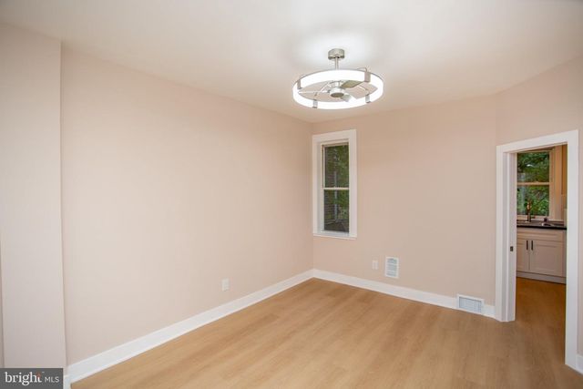 576 E HERMAN ST, Philadelphia, PA 19144