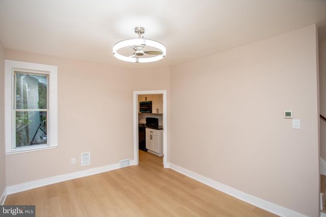 576 E HERMAN ST, Philadelphia, PA 19144