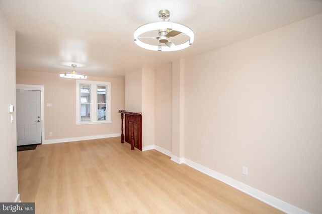 576 E HERMAN ST, Philadelphia, PA 19144