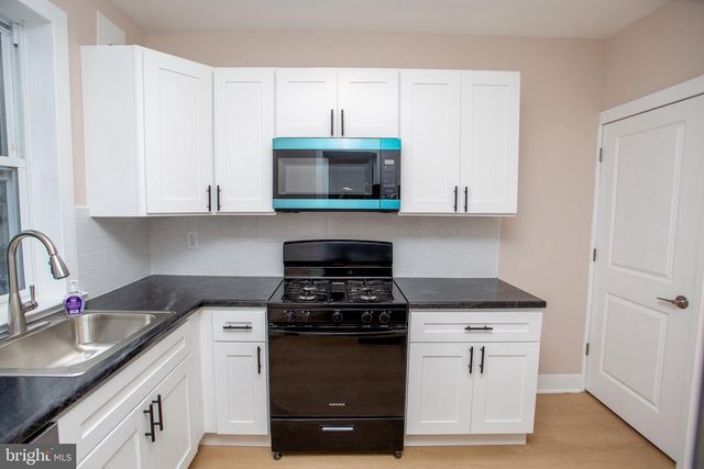 576 E HERMAN ST, Philadelphia, PA 19144