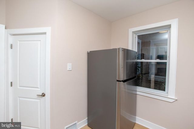 576 E HERMAN ST, Philadelphia, PA 19144