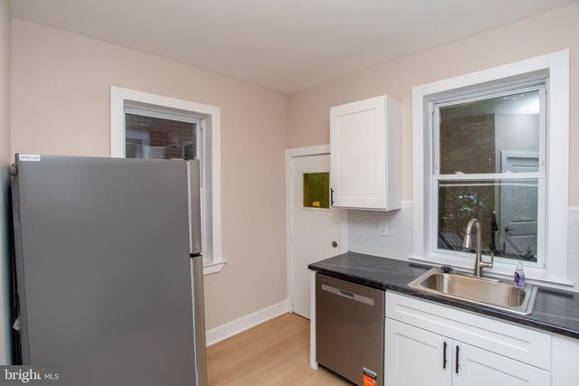 576 E HERMAN ST, Philadelphia, PA 19144
