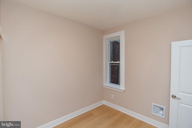 576 E HERMAN ST, Philadelphia, PA 19144