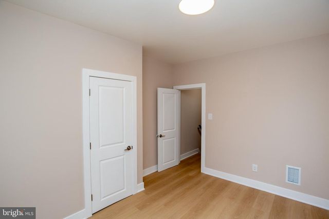 576 E HERMAN ST, Philadelphia, PA 19144