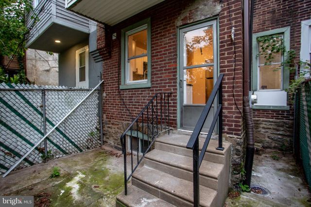 576 E HERMAN ST, Philadelphia, PA 19144