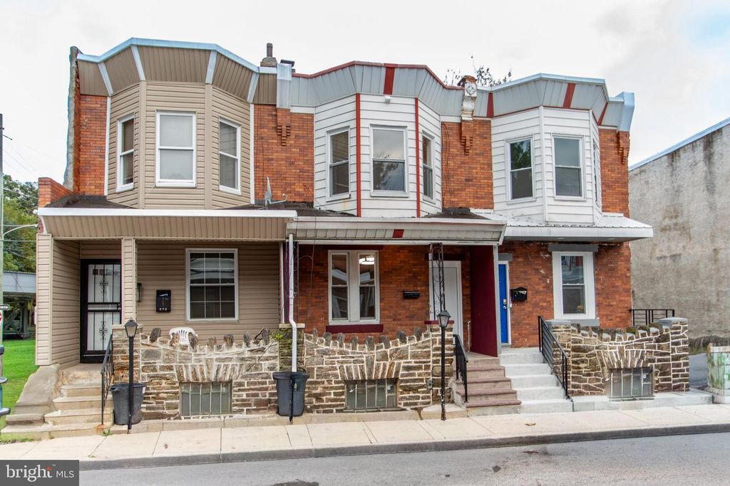 576 E HERMAN ST, PHILADELPHIA, PA 19144 — photo 2