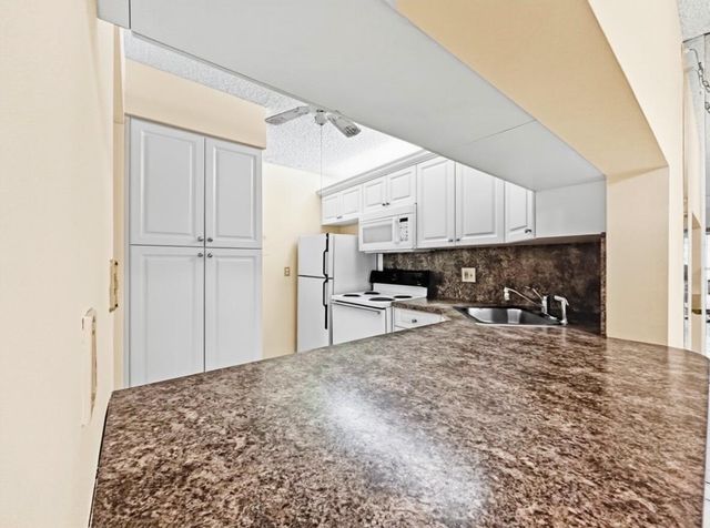 708 Sunny Pine Way A1, Greenacres, FL 33415