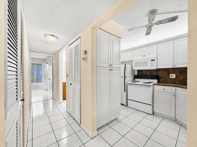 708 Sunny Pine Way A1, Greenacres, FL 33415