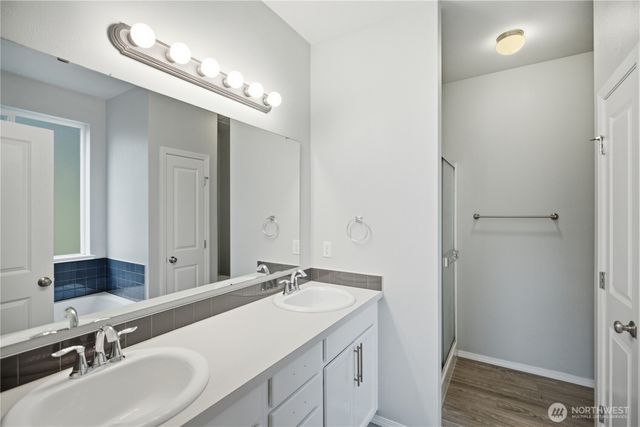 8705 72nd Avenue E, Puyallup, WA 98371