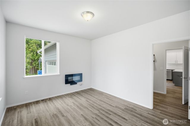 8705 72nd Avenue E, Puyallup, WA 98371