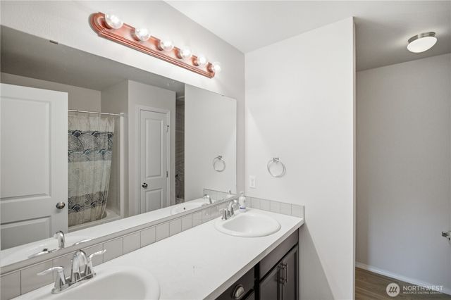 8705 72nd Avenue E, Puyallup, WA 98371