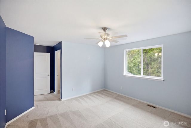 8705 72nd Avenue E, Puyallup, WA 98371