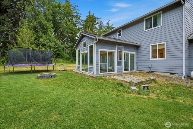 8705 72nd Avenue E, Puyallup, WA 98371