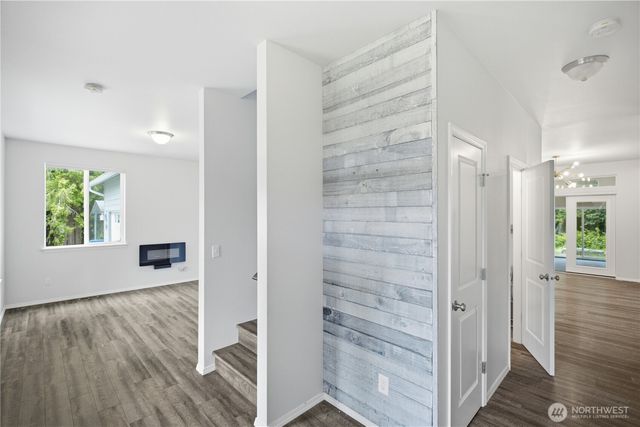 8705 72nd Avenue E, Puyallup, WA 98371