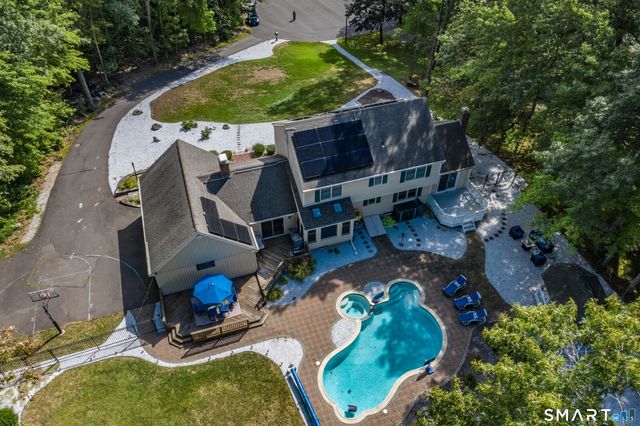 10 Wexford Lane, Cromwell, CT 06416