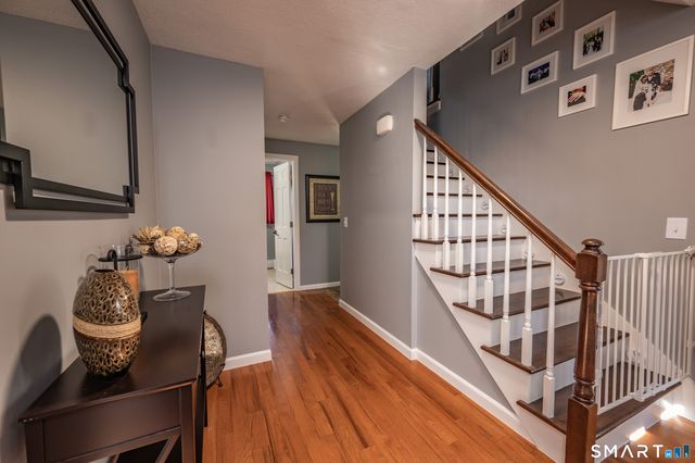 10 Wexford Lane, Cromwell, CT 06416