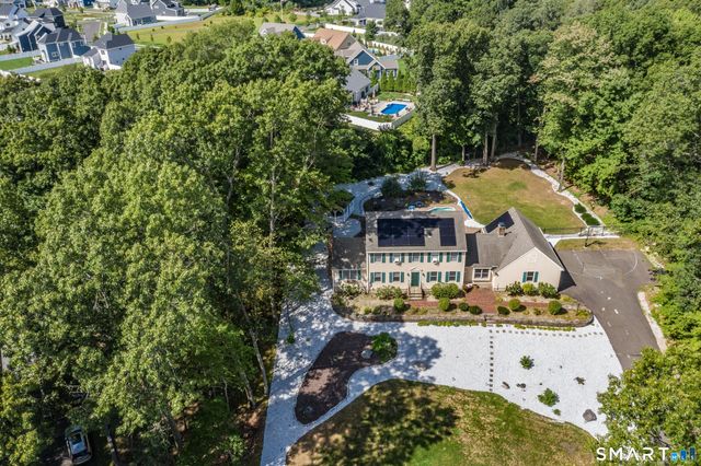10 Wexford Lane, Cromwell, CT 06416