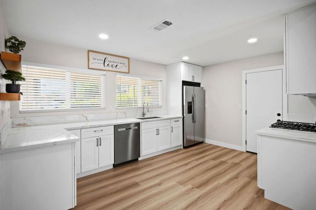 82142 W Solar Court, Indio, CA 92201