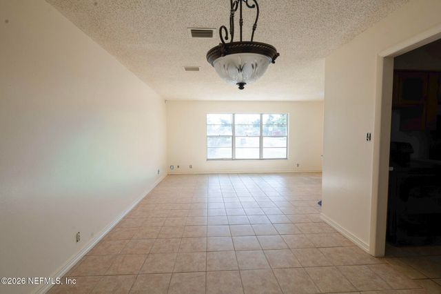 190 MANGO Drive, Palatka, FL 32177