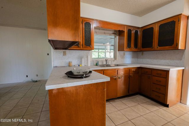 190 MANGO Drive, Palatka, FL 32177