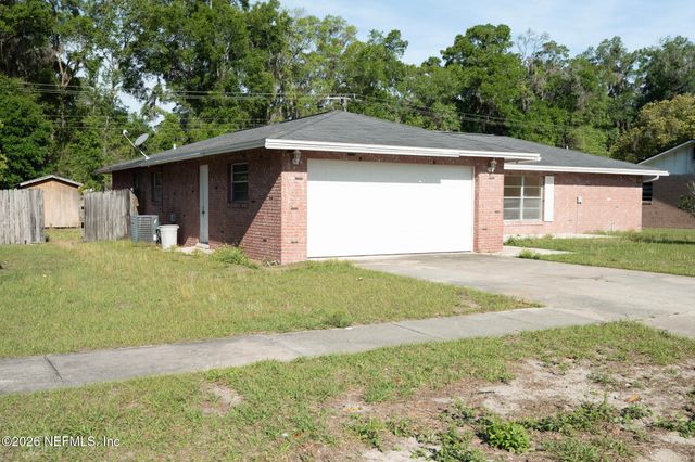 190 MANGO Drive, Palatka, FL 32177
