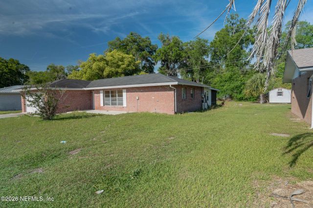 190 MANGO Drive, Palatka, FL 32177