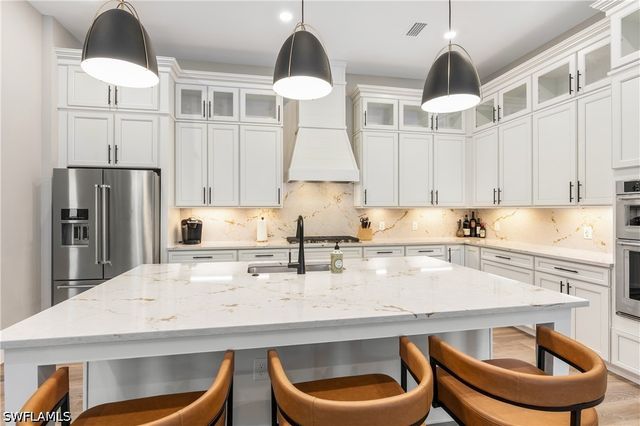 9557 Caymas TER, Naples, FL 34114