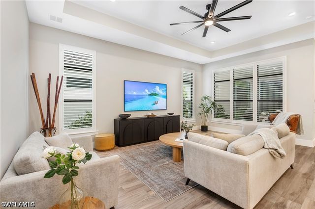 9557 Caymas TER, Naples, FL 34114