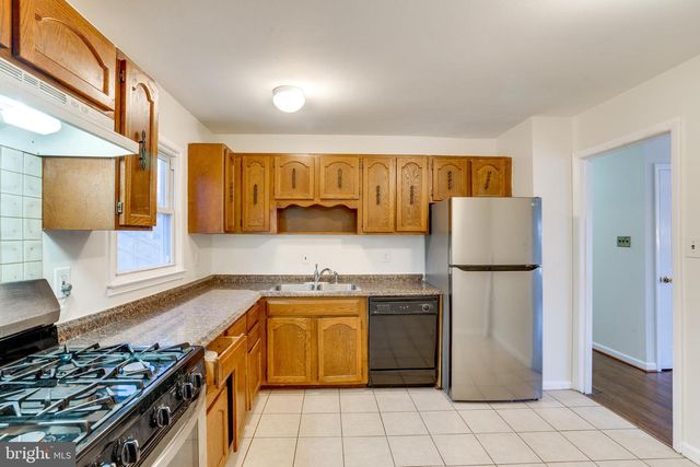 13636 GREENWOOD DR, Woodbridge, VA 22193