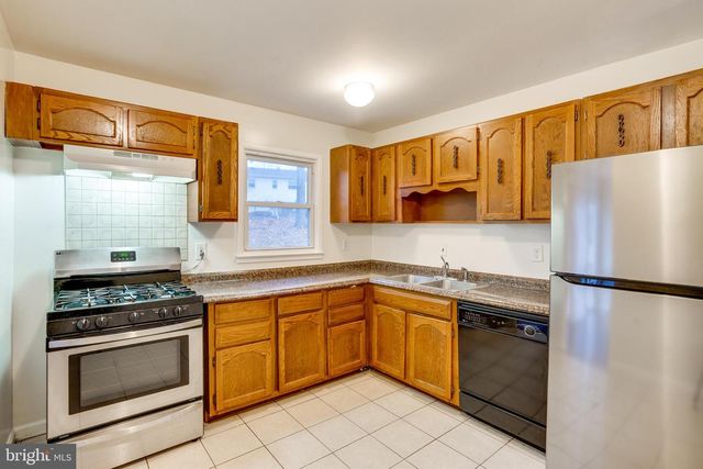 13636 GREENWOOD DR, Woodbridge, VA 22193