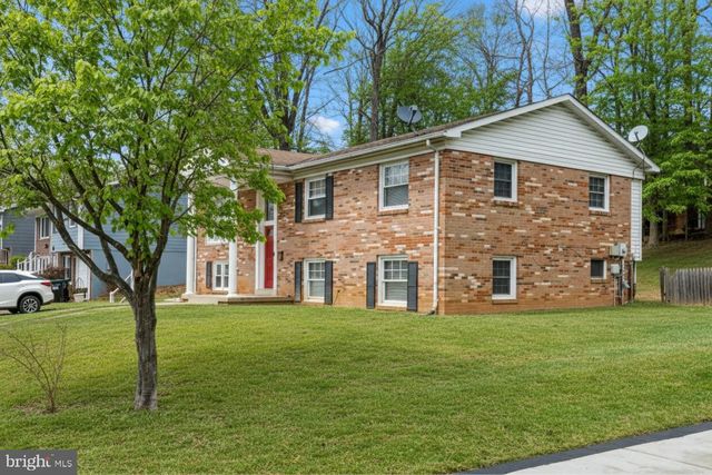 13636 GREENWOOD DR, Woodbridge, VA 22193