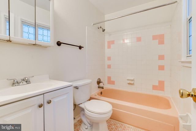 13636 GREENWOOD DR, Woodbridge, VA 22193