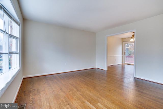 13636 GREENWOOD DR, Woodbridge, VA 22193